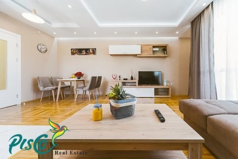 Lux dvosoban stan Podgorica
