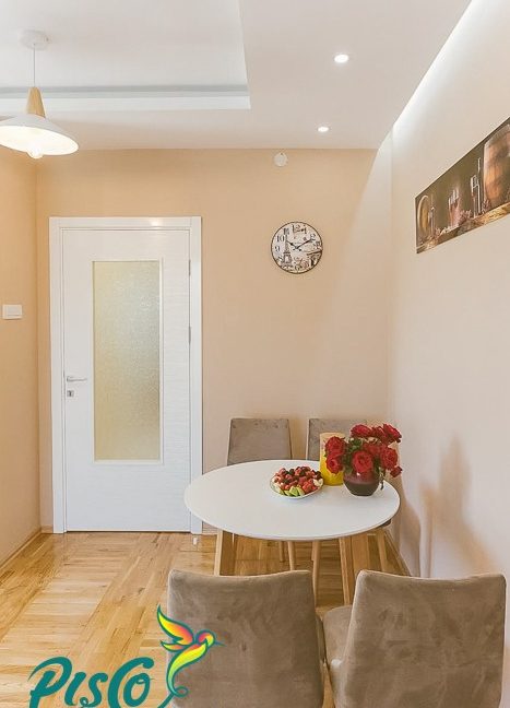 Lux dvosoban stan Podgorica