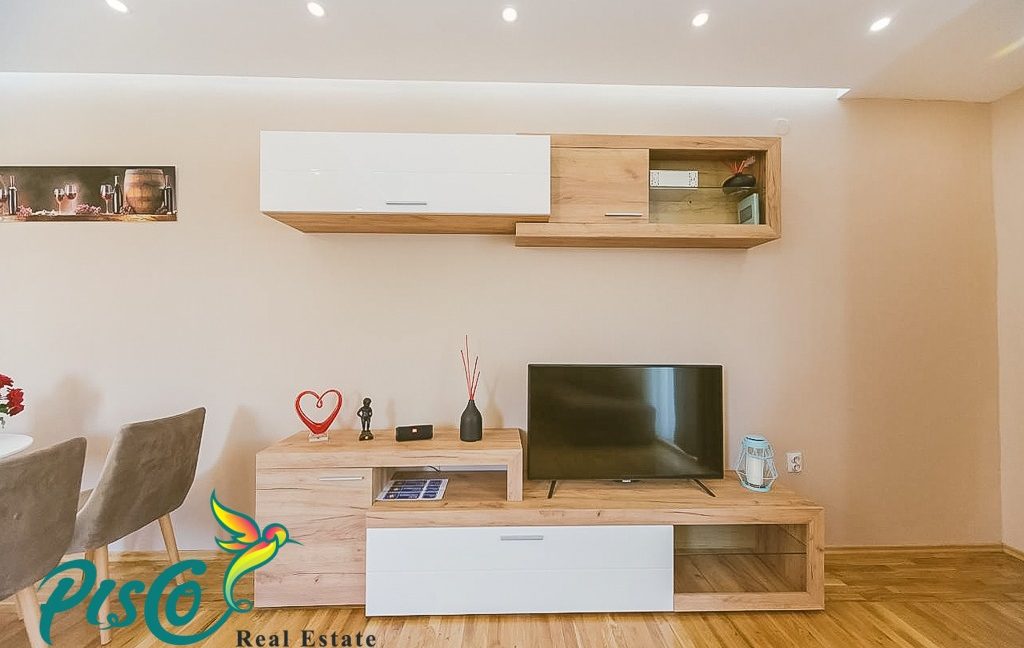Lux dvosoban stan Podgorica