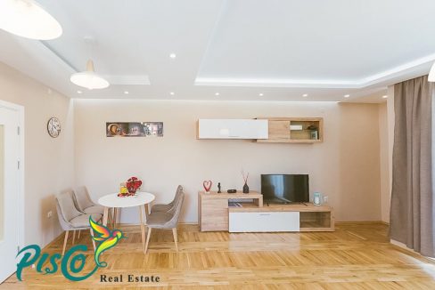 Lux dvosoban stan Podgorica