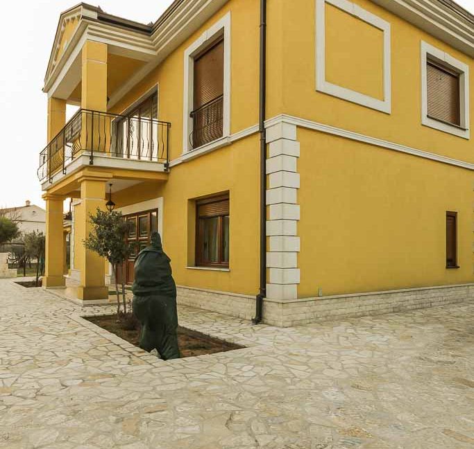 Izdavanje KućaPodgorica-3