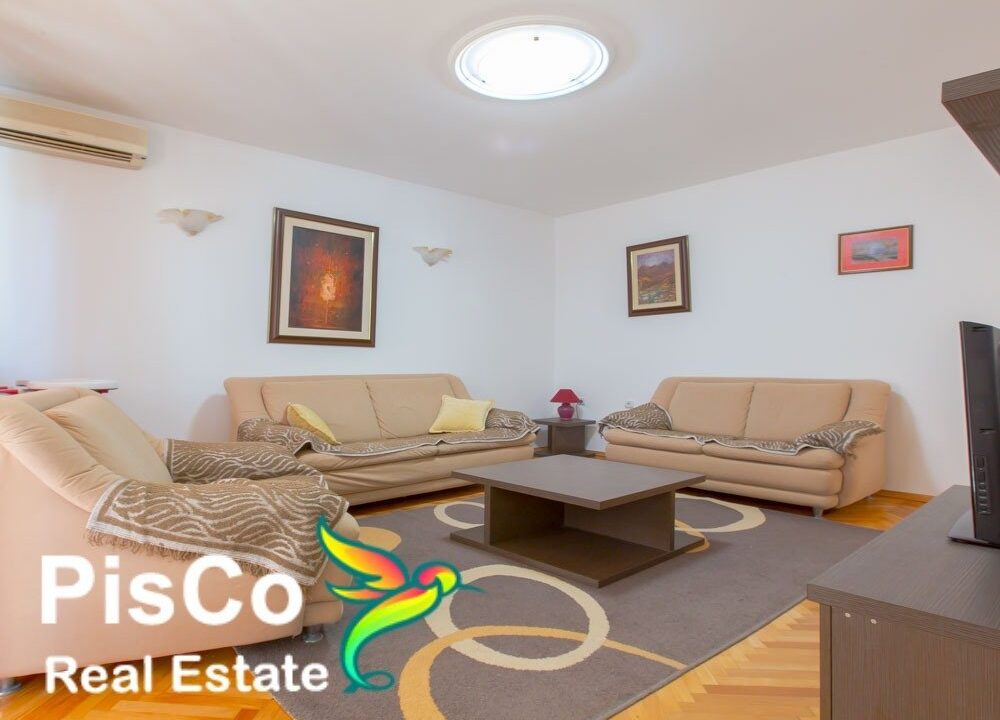 Dvosoban stan zgrada Metalke Podgorica