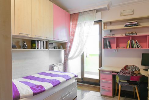 Prostran veoma funkcionalan stan na Starom Aerodromu za prodaju (12 of 16)