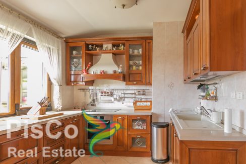 Prostran veoma funkcionalan stan na Starom Aerodromu za prodaju (14 of 16)