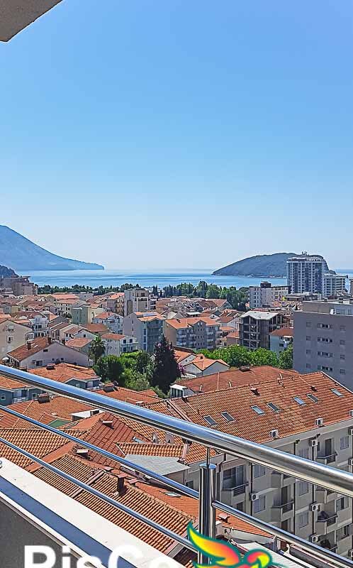 Trosoban Stan Sa Pogledom Na More