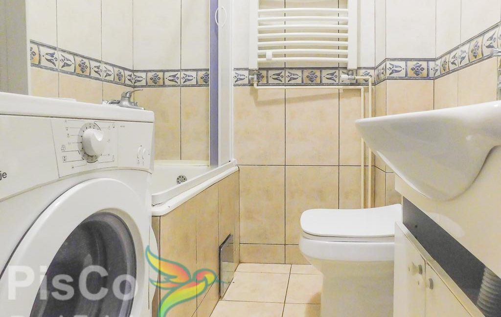Izdaje se dvosoban stan u Centru Grada | Podgorica