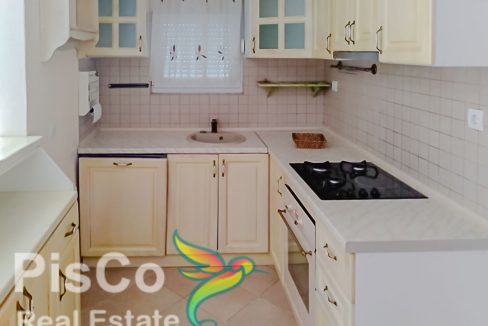 Nekretnine Sutomore - Velika porodična kuća na prodaju (15 of 20)