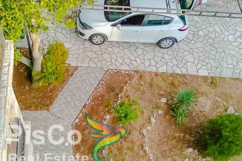 Nekretnine Sutomore - Velika porodična kuća na prodaju (3 of 20)