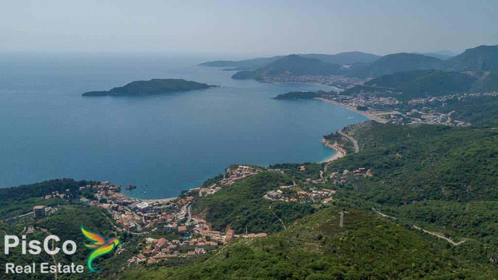 Land for sale above Sveti Stefan with beautiful view