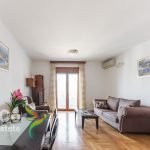 Izdaje se jednosoban stan u zgradi Maxim | Podgorica