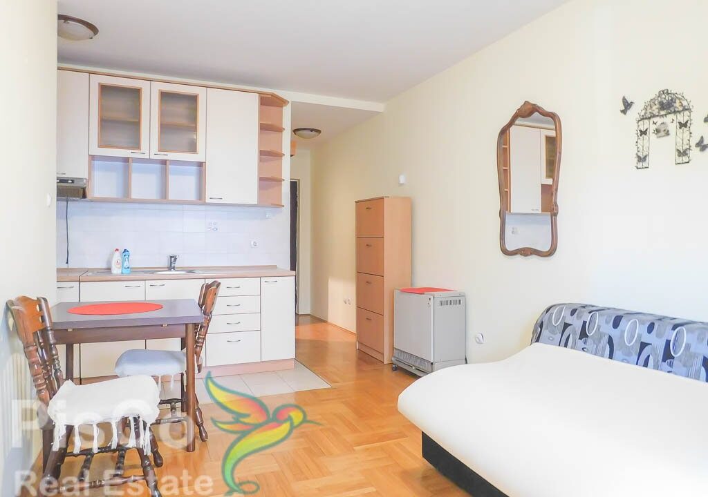 Izdaje se garsonjera Preko Morače | Podgorica