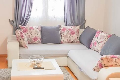 Izdaje se jednosoban stan ispod Ljubovića | Podgorica