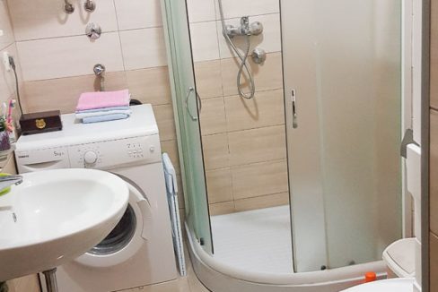 Izdaje se jednosoban stan ispod Ljubovića | Podgorica