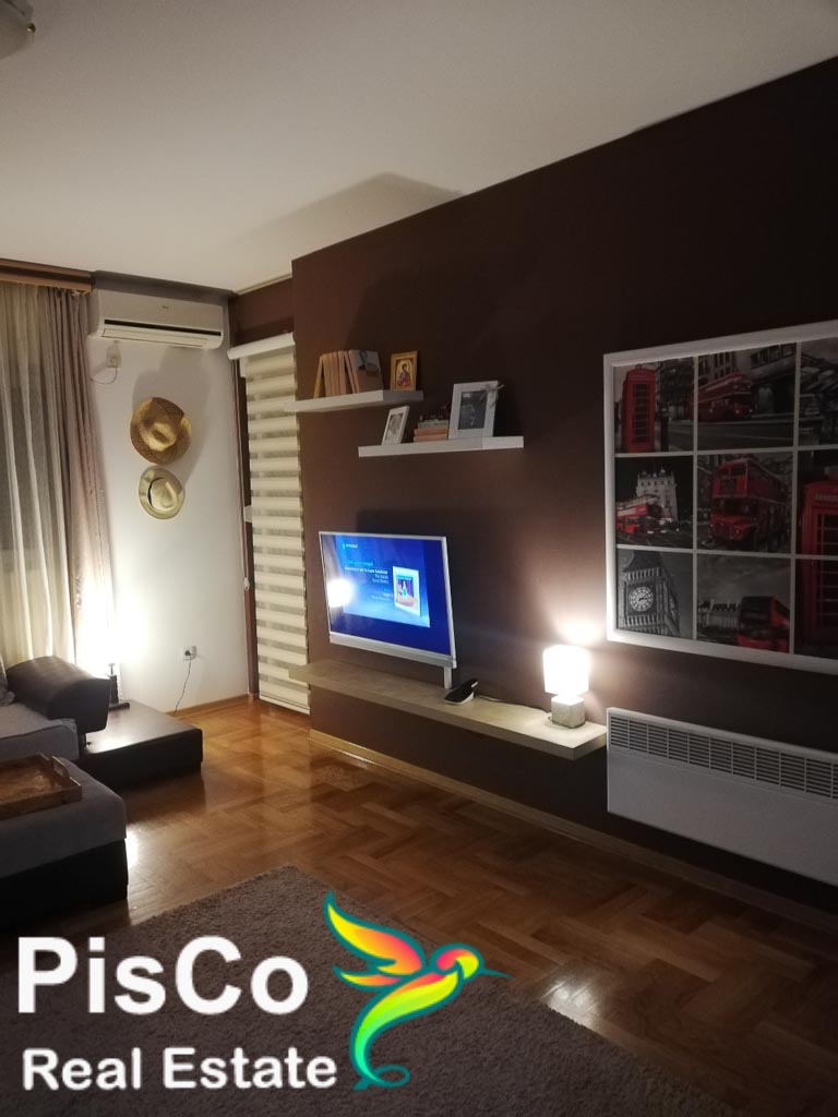 One bedroom luxury apartment for rent in the street 4. Jula + garage