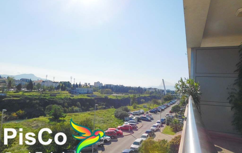 Izdaje se dvosoban stan + garaža - Momišići | Podgorica