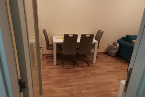 Izdaje se jednosoban stan u Zagoriču | Podgorica