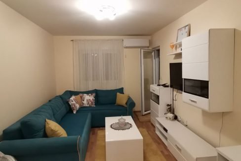 Izdaje se jednosoban stan u Zagoriču | Podgorica