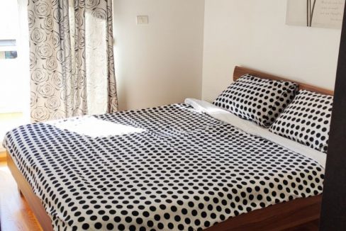 Izdaje se lux jednosoban stan u City Kvartu + garaža | Podgorica