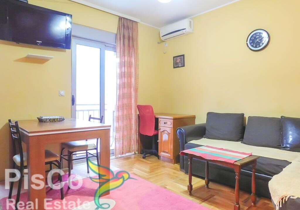 Izdaje se garsonjera - Momišići | Podgorica