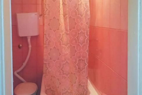 Dvosoban stan preko puta Pravnog pogodan za studente (1 of 10)