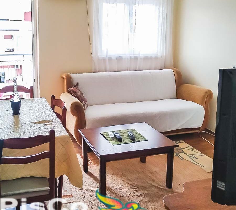 IDEALNO ZA STUDENTE Dvosoban stan preko puta Pravnog fakulteta 35m2