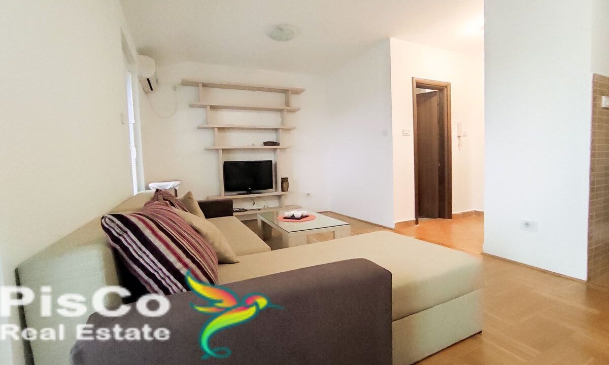 FUll opremljena garsonjera iza Delte (2 of 8)