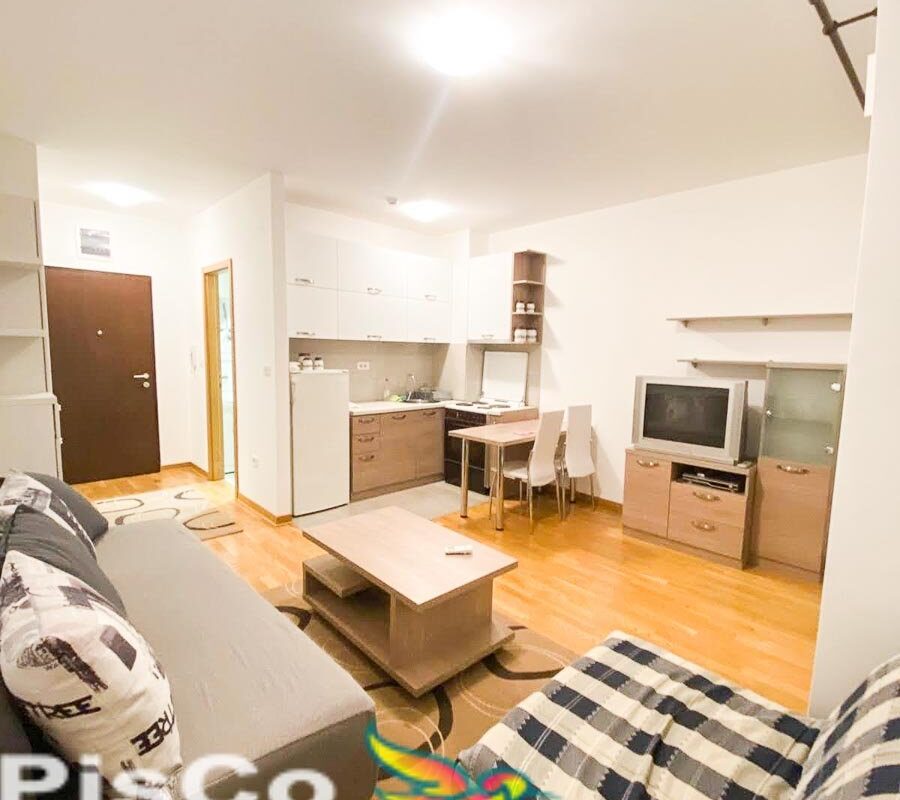 Izdaje se lijepo namještena garsonjera u City Kvartu 28m2 Podgorica