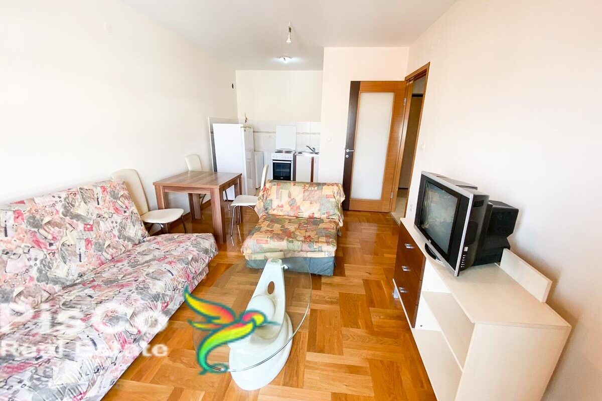 Izdaje se jednosoban stan kod hotela Kostas 45m2 Podgorica