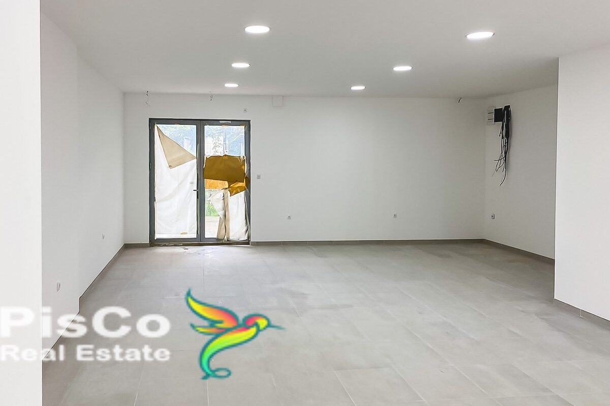 Izdaje se POSLOVNI PROSTOR u zgradi Dadi na Zabjelu 120m2