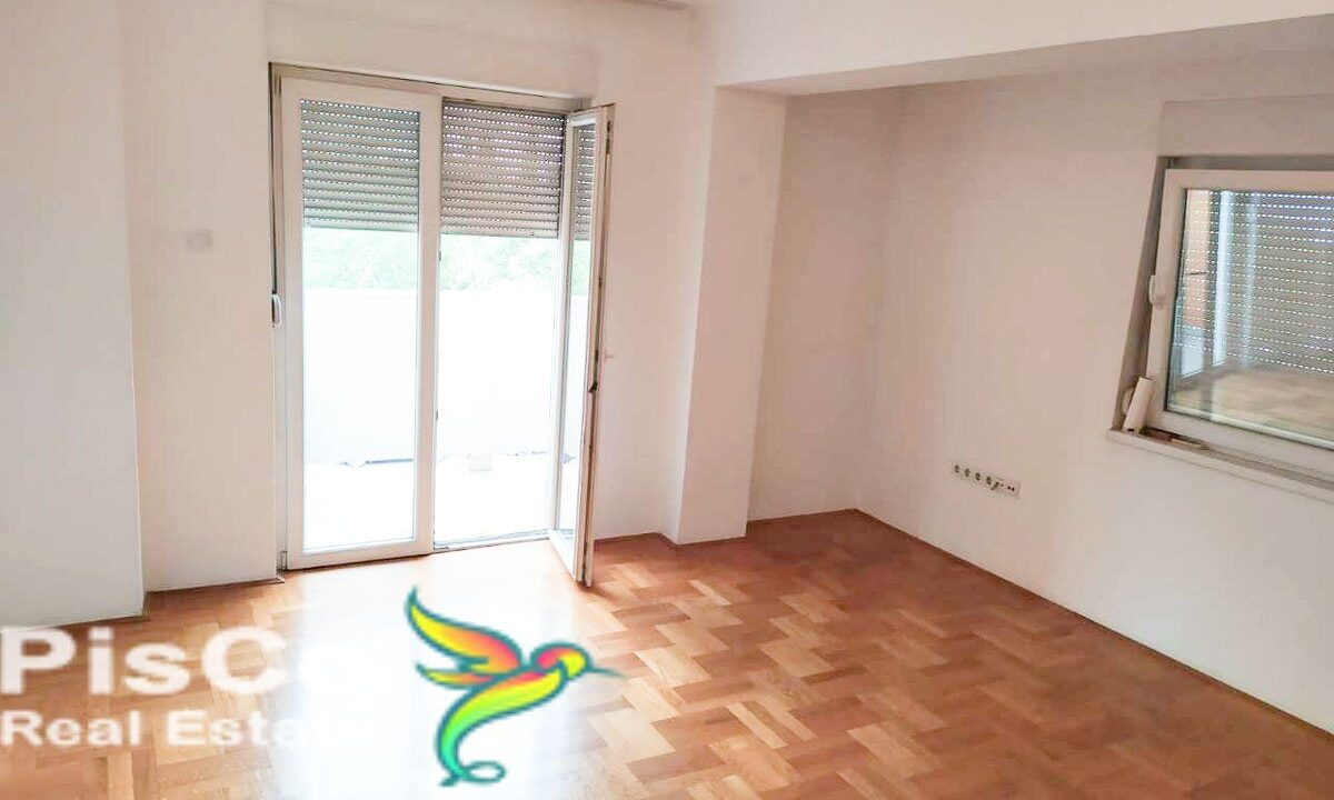 Prazan jednosoban stan Zabjelo (5 of 6)