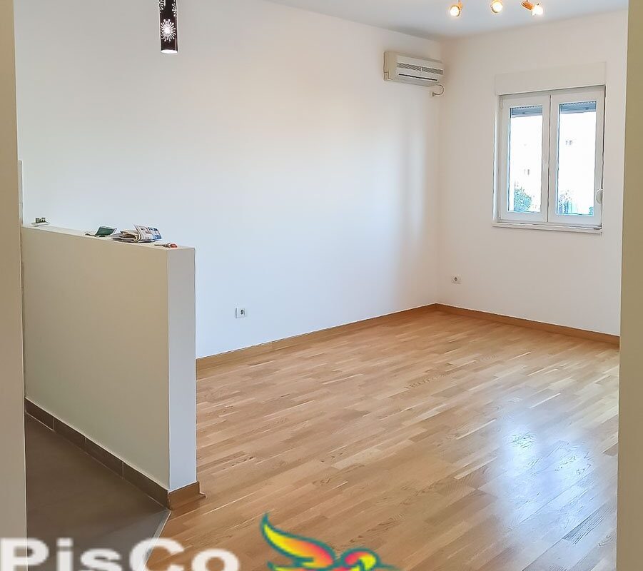 Izdaje se Nenamješten jednosoban stan u City Kvart 51m2