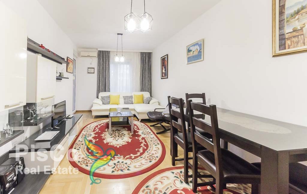 Izdaje se FULL opremljen jednosoban stan u zgradi kod Krivog mosta 50m2 | Podgorica