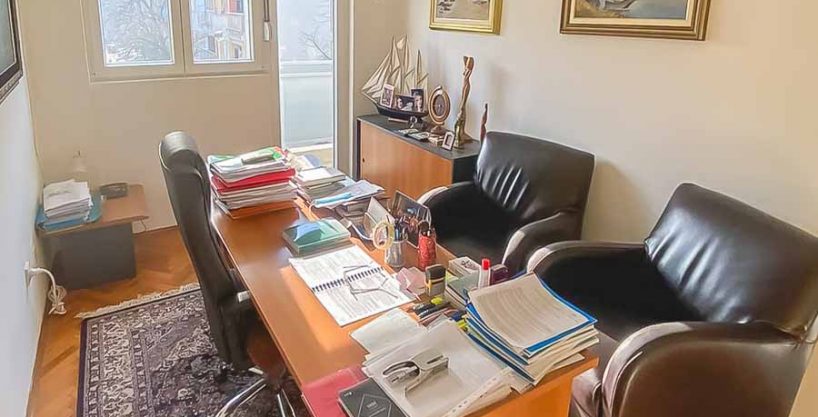 OPREMLJEN KANCELARIJSKI PROSTOR kod Hrama 40m2