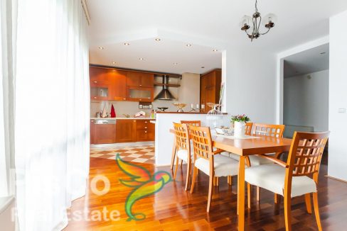 Četvorosoban apartman koji nudi vrhunsku udobnost