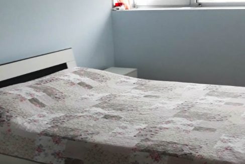 Izdaje se Jednosoban stan pod Goricom + Parking mjesto