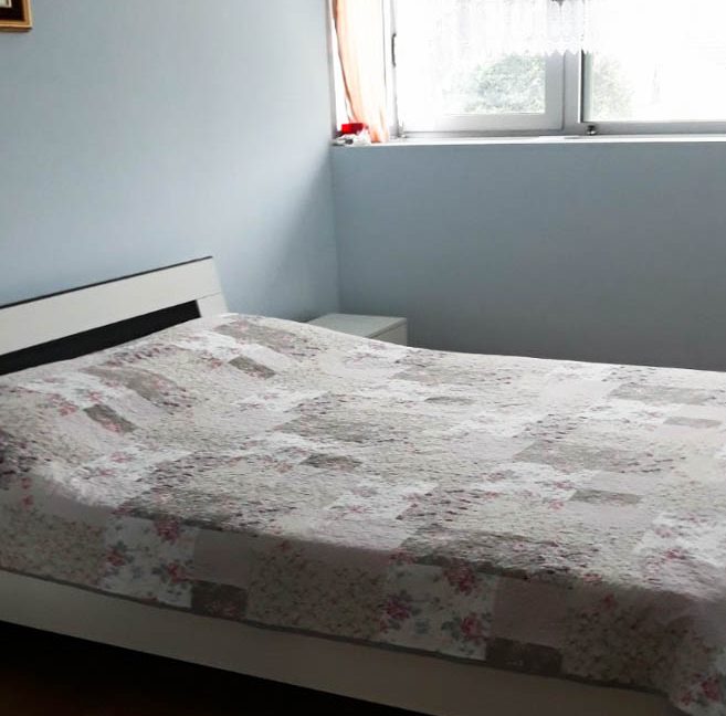 Izdaje se Jednosoban stan pod Goricom + Parking mjesto