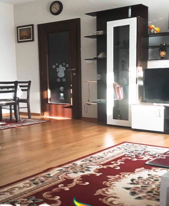 Izdaje se Jednosoban stan pod Goricom + Parking mjesto