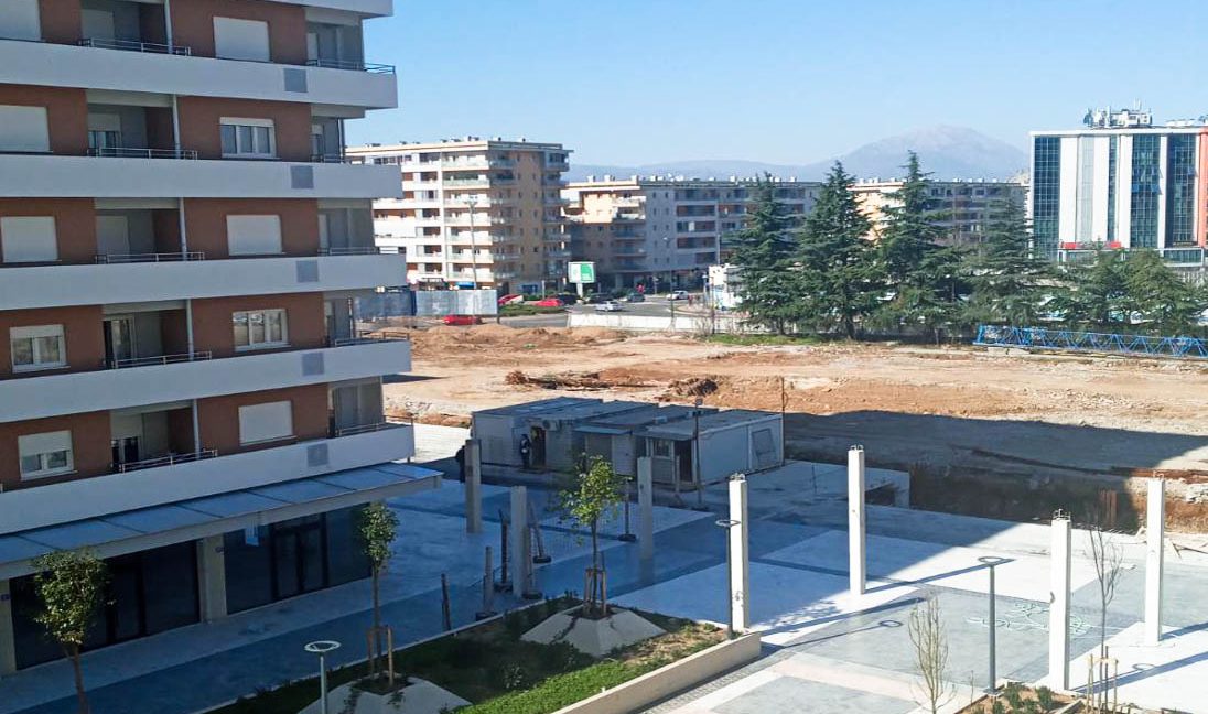 Nenamjesten jednosoban stan u central pointu (1 of 6)