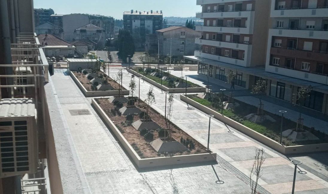 Nenamjesten jednosoban stan u central pointu (2 of 6)