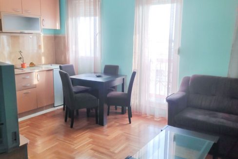 Izdaje se garsonjera na Pobrežju | Podgorica