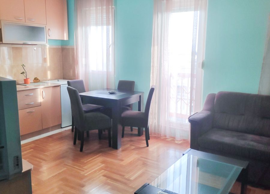 Izdaje se garsonjera na Pobrežju | Podgorica