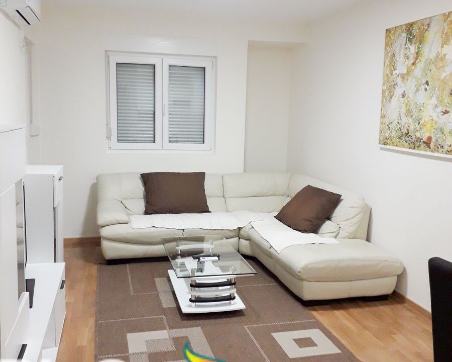 Izdaje se nov jednosoban stan u City Kej | Podgorica