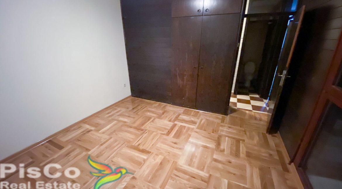 Prazan stan Profesorska zgrada kod Kernela (10 of 11)