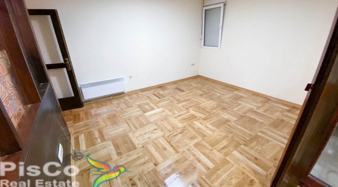 Prazan stan Profesorska zgrada kod Kernela (7 of 11)