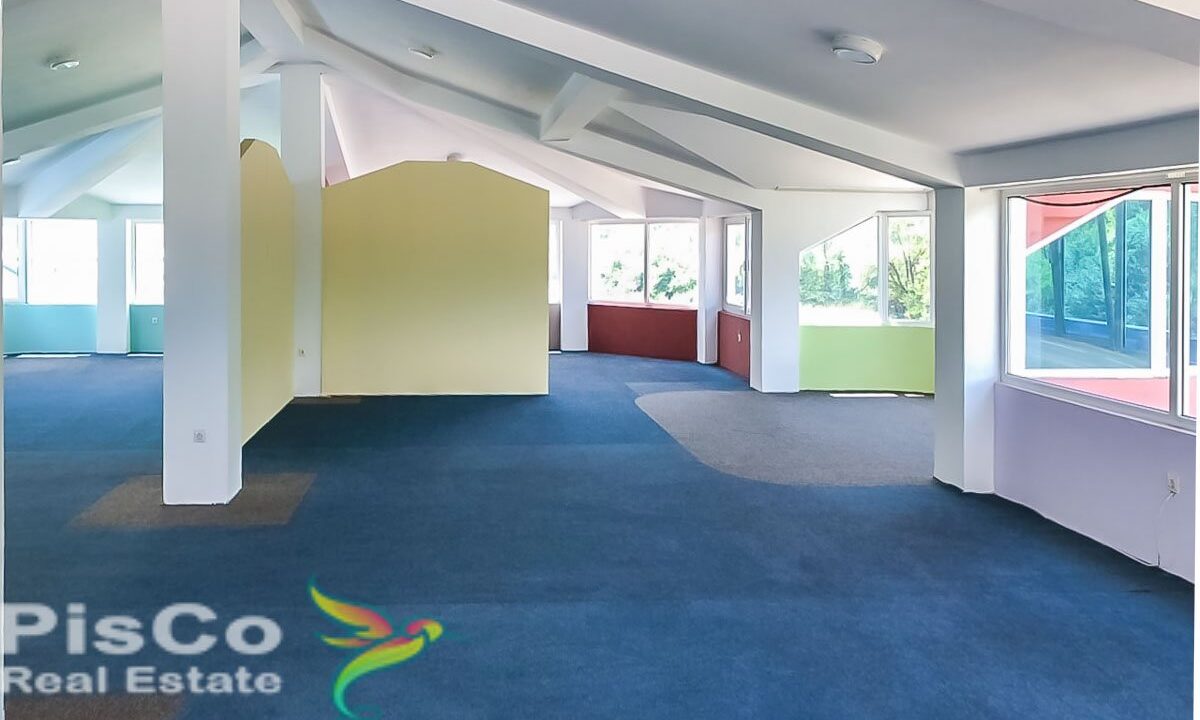 Izdaje se salon na Marezi | Podgorica