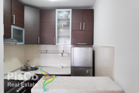 Izdaje se lijepo namesten jednosoban stan u Zabjelskoj Vektri 45m2