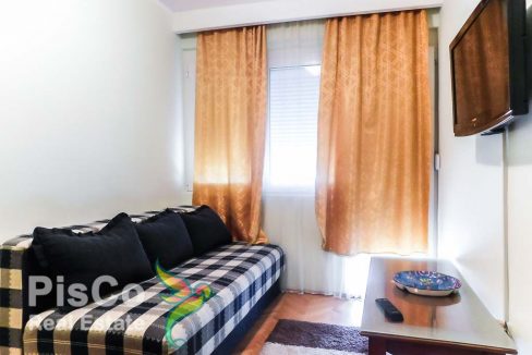 Izdaje se dvosoban stan na Tuškom putu | Podgorica