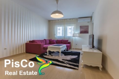 Izdaje se dvosoban stan u City Kvartu 70m2 Podgorica