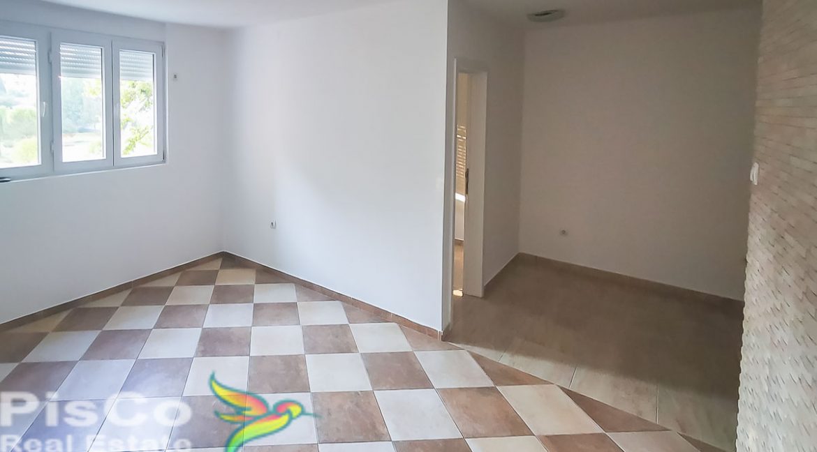 Prazan stan Profesorska zgrada kod Kernela (5 of 7)
