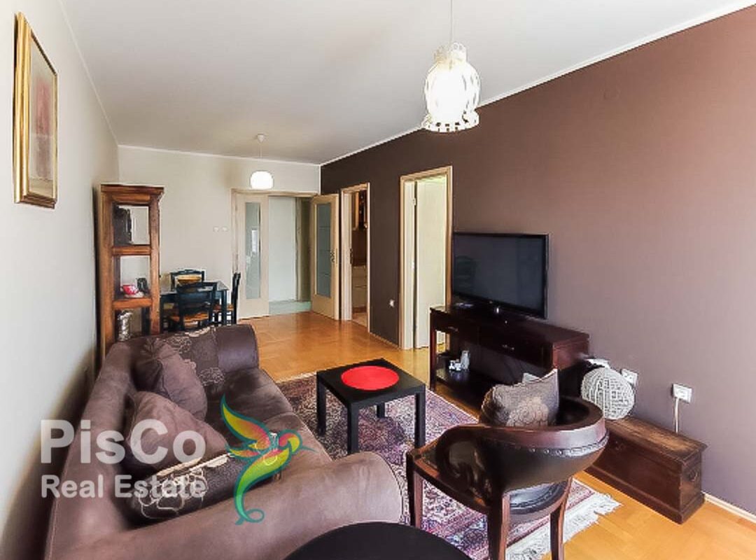 Izdaje se jednosoban stan u zgradi Maxima | Podgorica